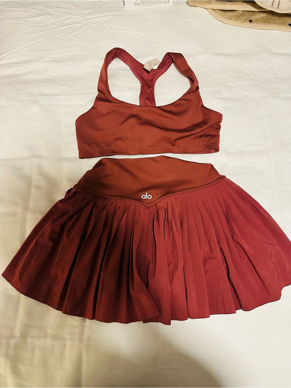 Alo Yoga Burgundy Tennis Set – Top S / Skirt XS pink